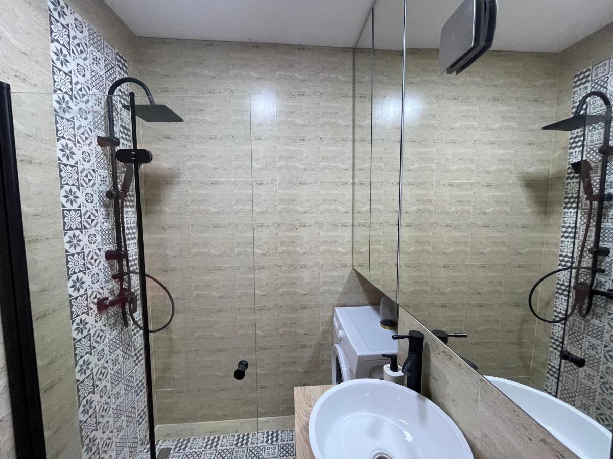 Ruby Luxury Apartment Close To Presidential Palace Bukarest Exterior foto